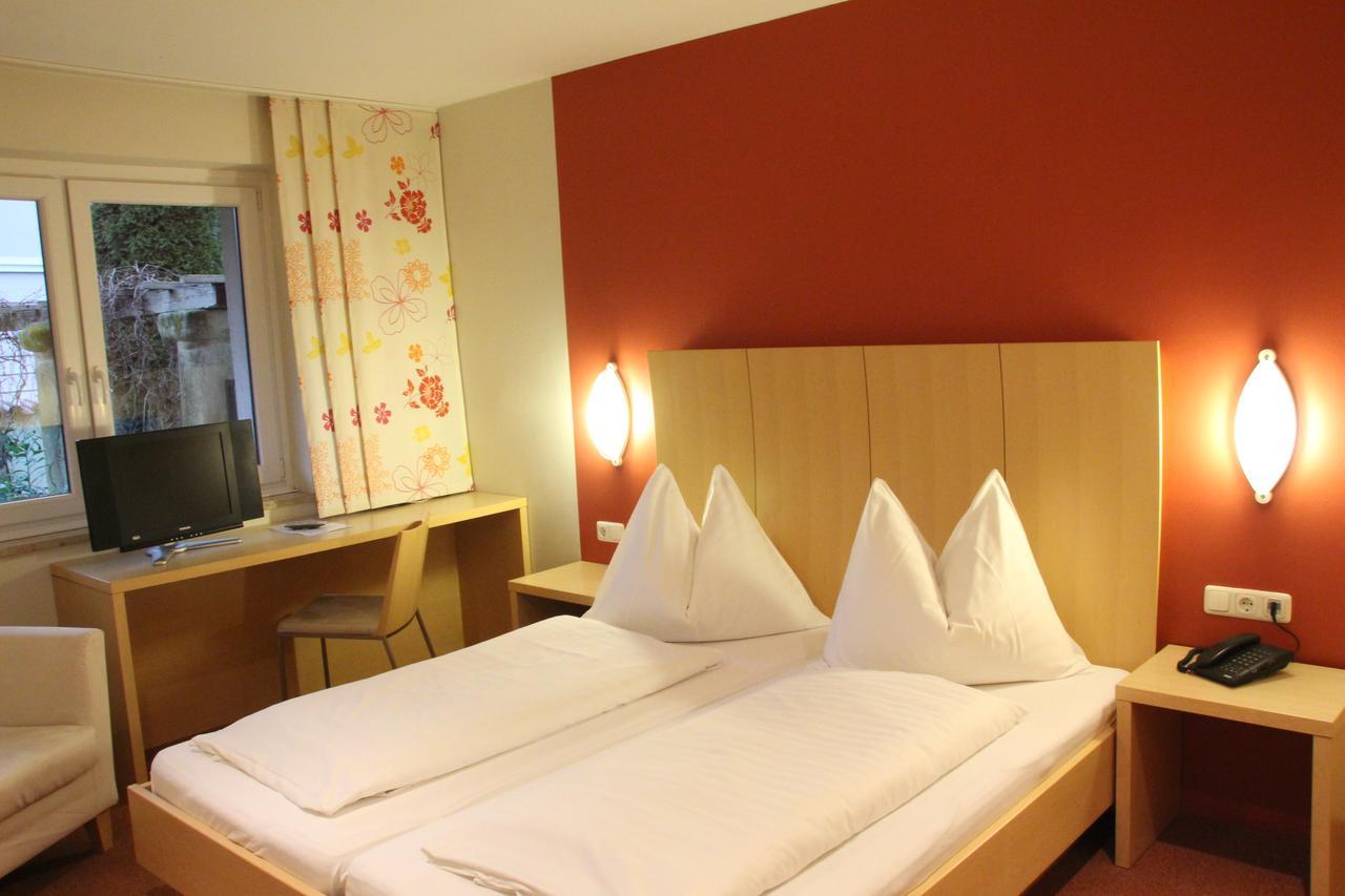 Hotel Alhartinger Hof 레온딩 객실 사진