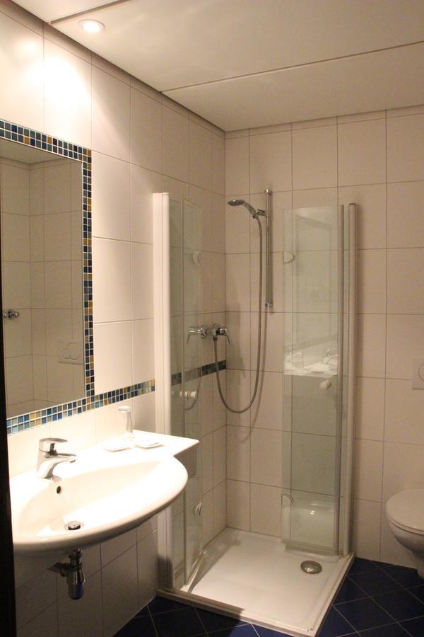Hotel Alhartinger Hof 레온딩 객실 사진